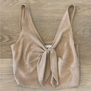 Abercrombie & Fitch Bow Tank‎